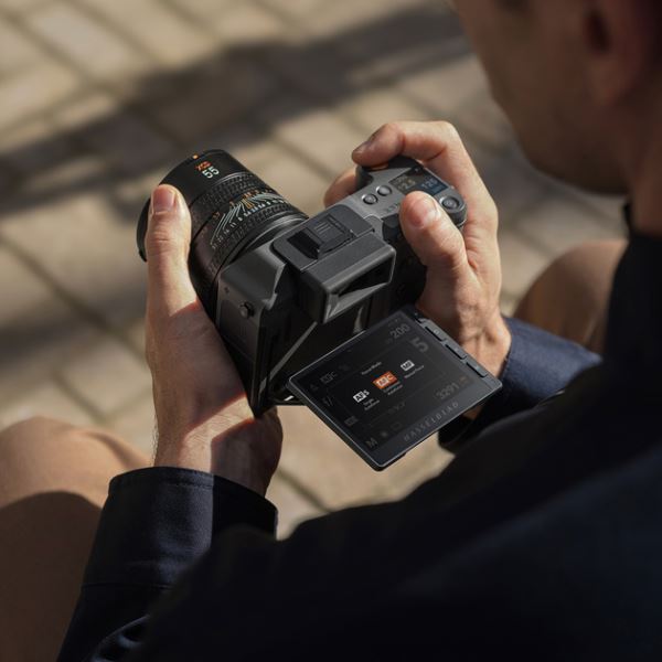 Hasselblad X2D II 100C: сто мегапикселей за $7400