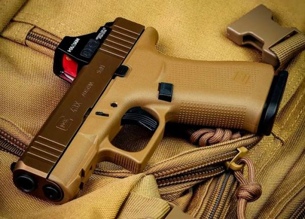 Компания Davidson's представила эксклюзивный Glock 43X MOS цвета Coyote Brown
