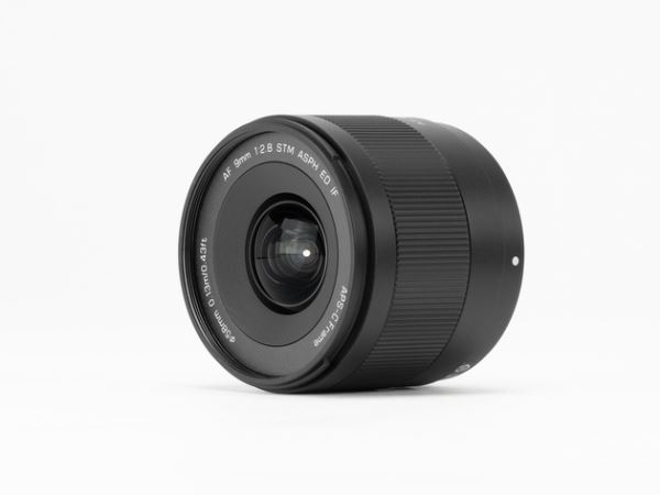 Viltrox AF 14mm F4.0 Air и AF 9mm F2.8 Air: широкий угол для полного кадра и кропа